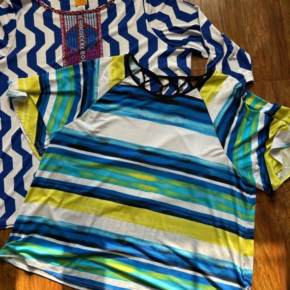 Bundle of Two Women’s Size XXL/22 Blouses Multicolored Breathable Summer - Picture 7 of 9